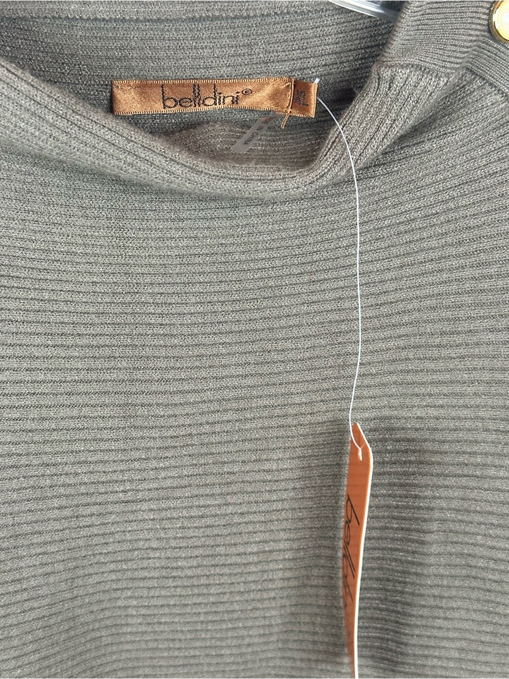 Belldini Olive Crewneck Sweater with Gold Shoulder Buttons, size XL, NWT - Picture 2 of 6